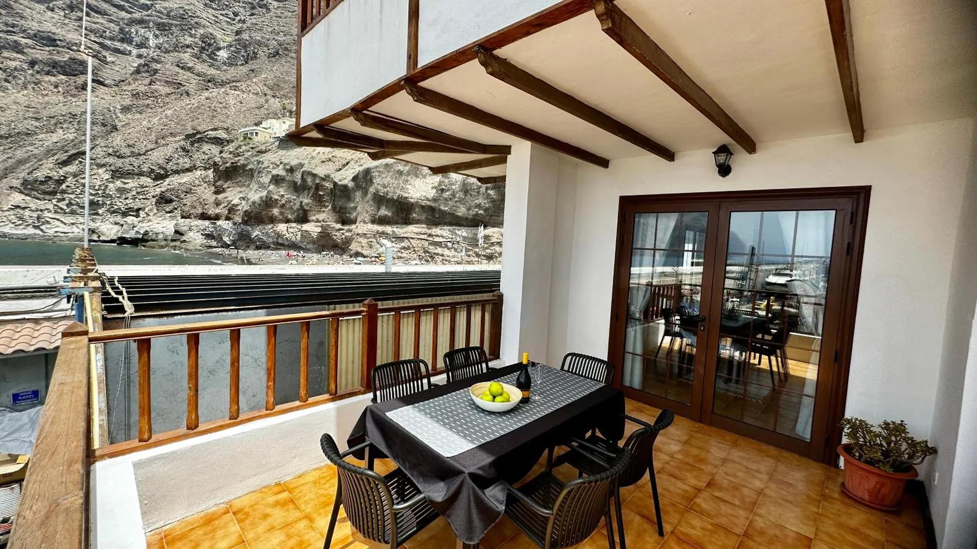 Fabulous Ocean & Cliff View Apartment Acantilado de los Gigantes