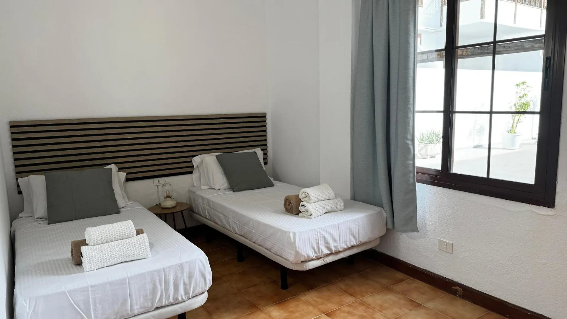 Fabulous Ocean & Cliff View Apartment Acantilado de los Gigantes
