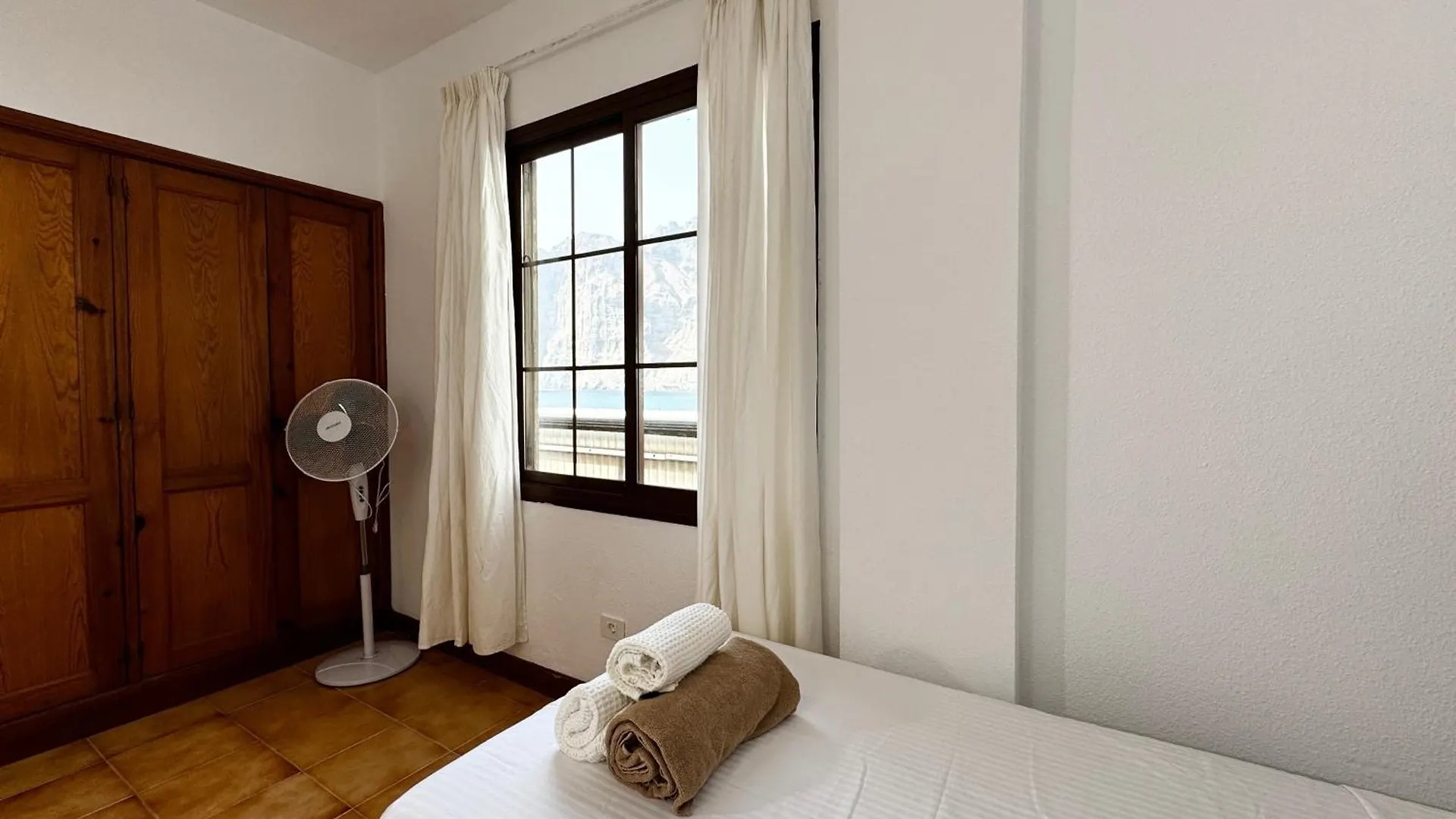 Fabulous Ocean & Cliff View Apartment Acantilado de los Gigantes